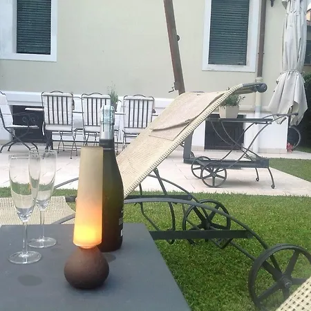 Une, Garden, And Culture Holiday home