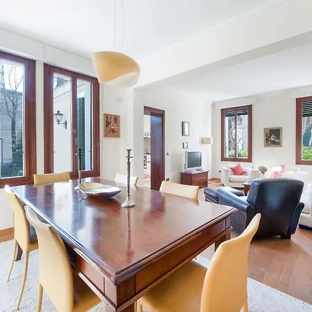 Une, Garden, And Culture Holiday home