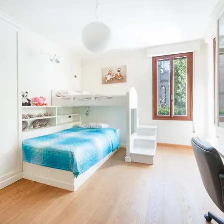 Une, Garden, And Culture Holiday home