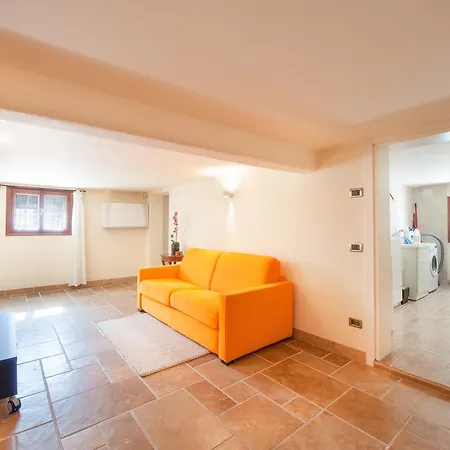 Une, Garden, And Culture Holiday home