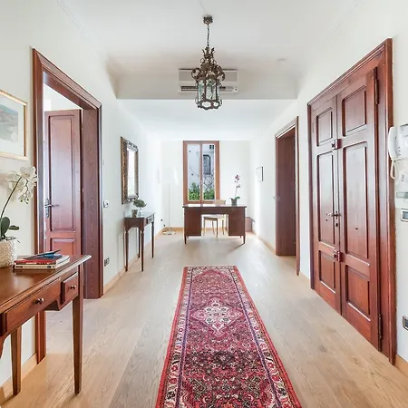 Holiday home Une, Garden, And Culture Lido di Venezia